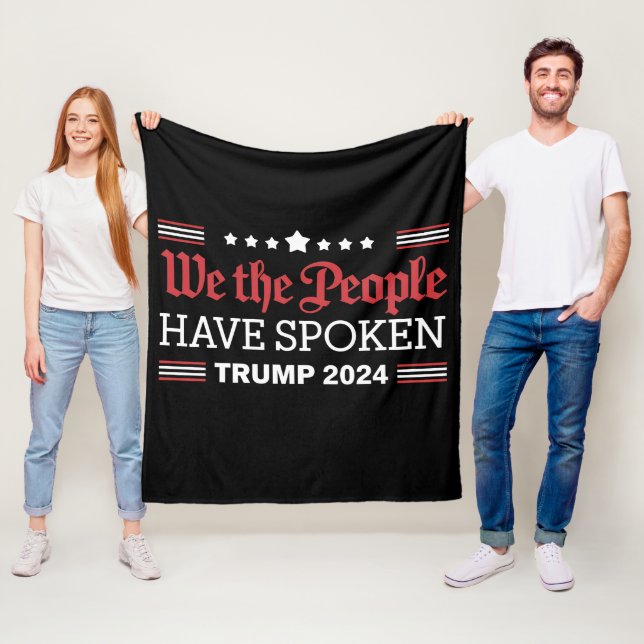 Couverture Polaire Nous, Le Peuple, Avons Parlé De Trump 2024 (En situation)