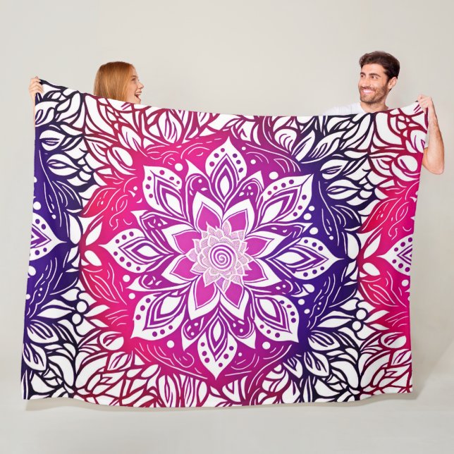 Couverture Polaire Ombre rose et violet Mandala Fleece Blanche (En situation)