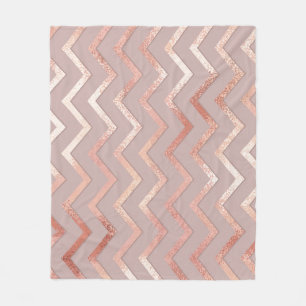 Couverture Polaire or rose : élégant motif vintage.