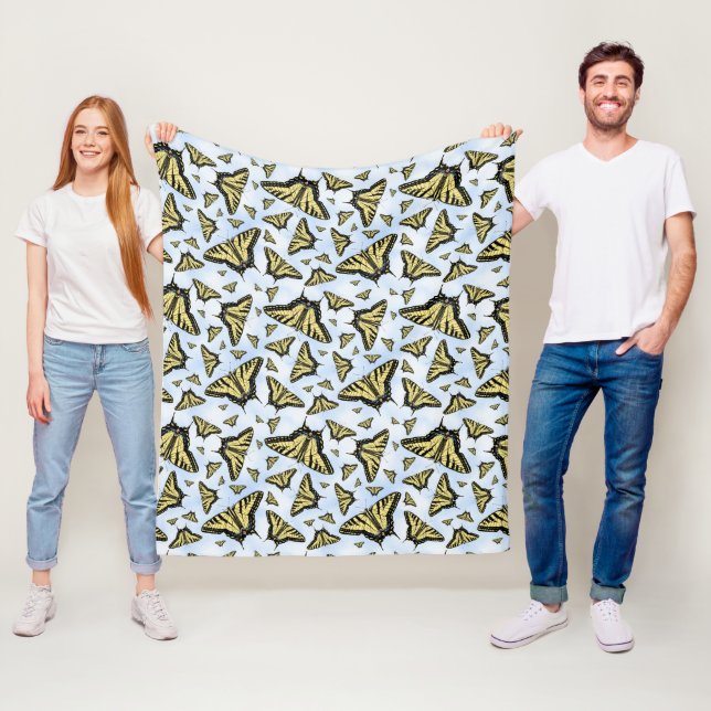 Couverture Polaire Papillons Swallowtail Jaunes Ciel Bleu Moyen (En situation)