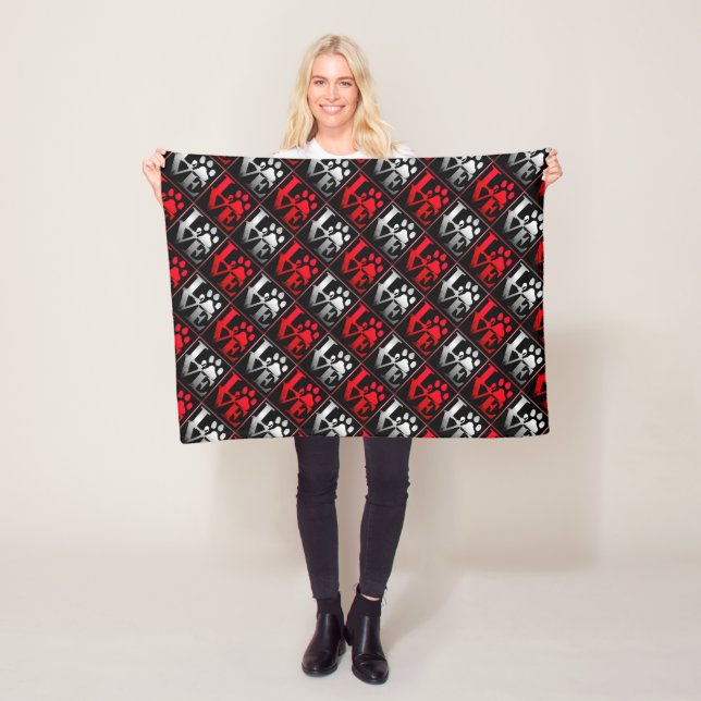Couverture Polaire Pâtes d'amour rouge et argent Motif petit (En situation)