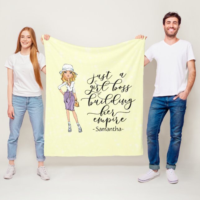 Couverture Polaire Patron de fille | Blonde Lady | jaune (En situation)