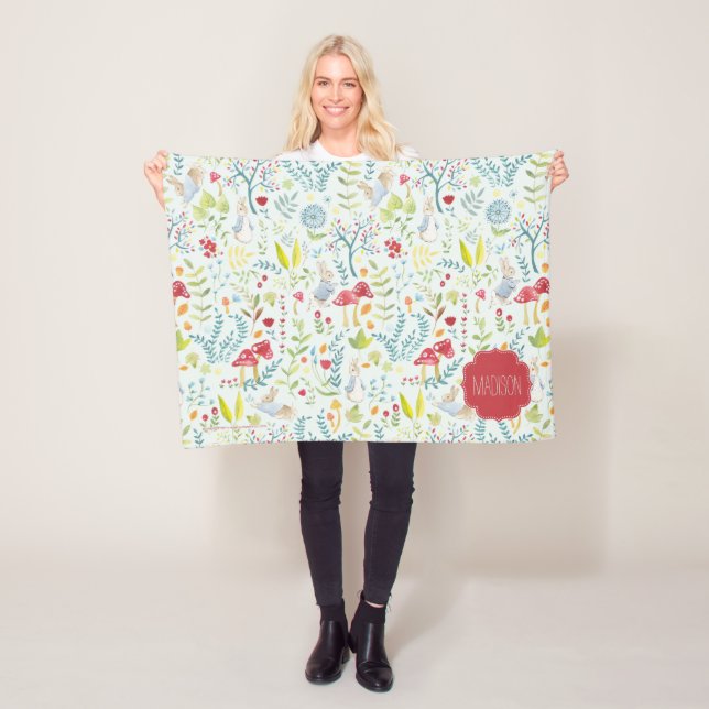 Couverture Polaire Peter Rabbit | Motif d'aquarelle enchantée (En situation)