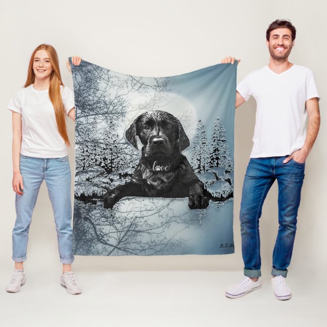 Couverture Polaire Petit chiot noir Labrador Retriever T-Shirt Thirt  (En situation)