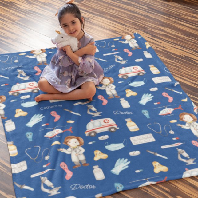 Couverture Polaire Petite fille docteur Motif Médicale avec nom, bleu (Créateur téléchargé)