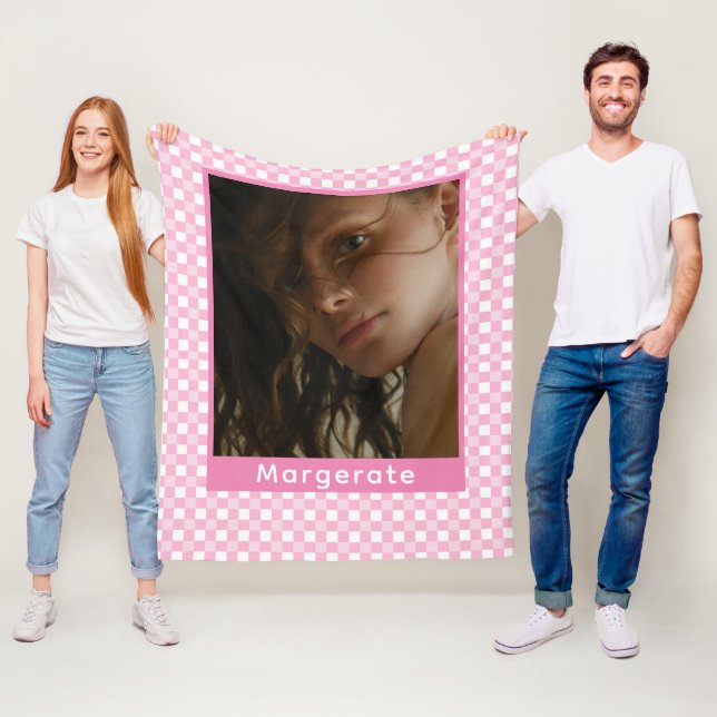 Couverture Polaire Photo et nom personnalisés Girly Pink (En situation)