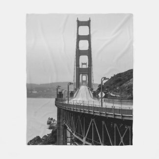 COUVERTURE POLAIRE PHOTOGRAPHIE GRASCALE DU PONT CÂBLE