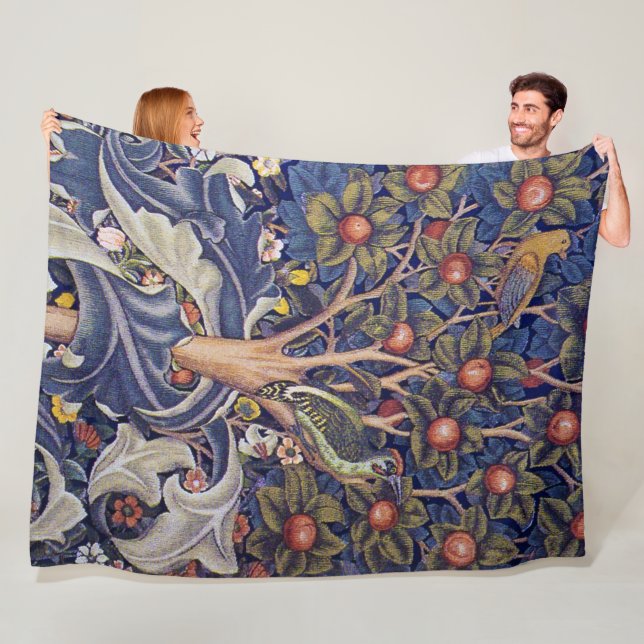 Couverture Polaire Pic de bois, William Morris (En situation)