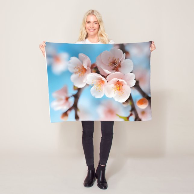 Couverture Polaire Pink Blossom Magic  (En situation)