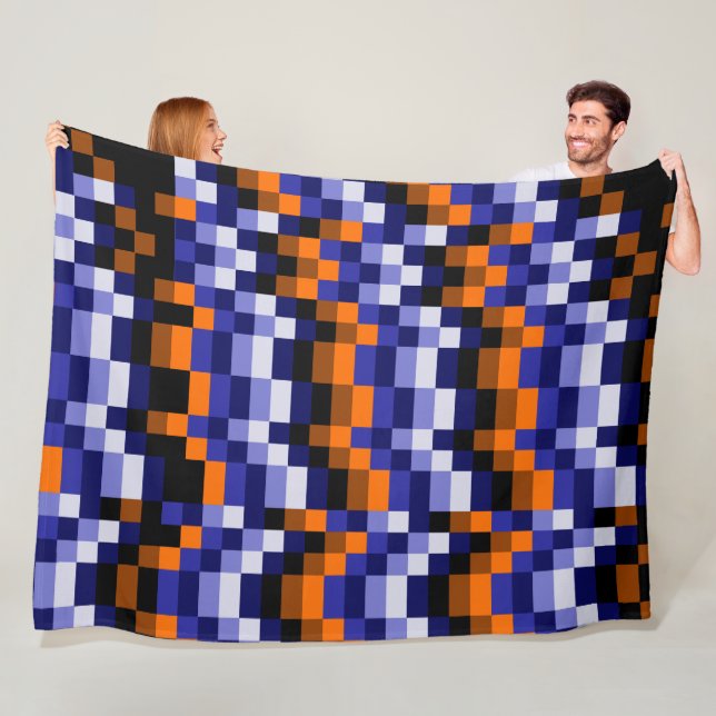 Couverture Polaire Pixel Art Fleece Blanket - Blues, Orange et Terre (En situation)