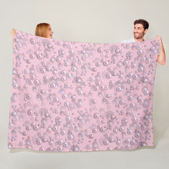 Couverture Polaire Placers de perles blanches roses sur velours rose (En situation)