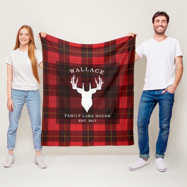 Couverture Polaire Plaid Clan Wallace Tartan Family Lake House (En situation)