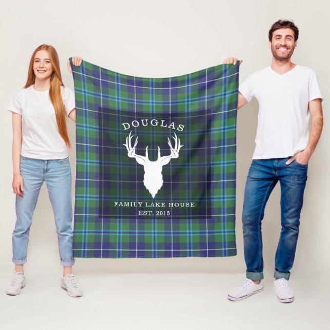 Couverture Polaire Plaid Tartan Clan Douglas Family Lake House (En situation)