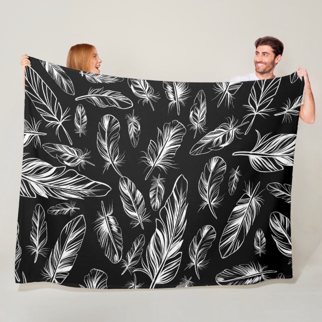 Couverture Polaire Plumes noires et blanches (En situation)