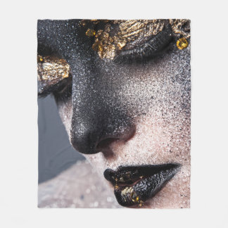Couverture Polaire Portrait Gold Black Artistic Makeup Luxury Beauty
