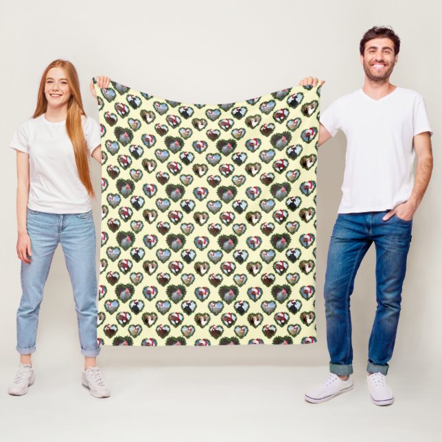 Couverture Polaire Poulets dans la couronne de coeur Noël (En situation)