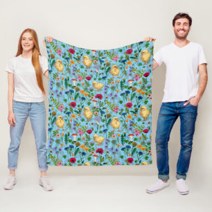 Couverture Polaire Poulets et fleurs sauvages sur le bleu bébé
