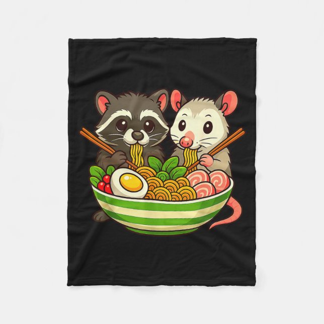 Couverture Polaire Raccoon And Ossum Eating Ramen Noodles  (Devant)