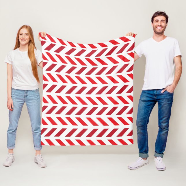 Couverture Polaire Red Maroon Zigzag Motif de bande (En situation)