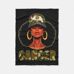 Couverture Polaire Reine du Cancer Femme Noire Avec Casquette Camo Af