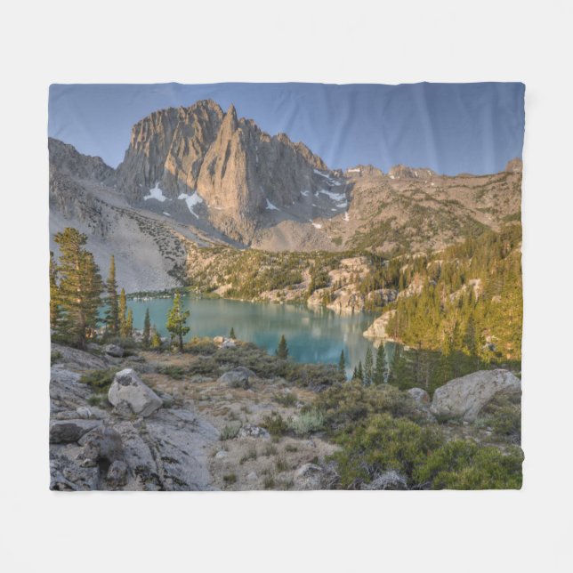 Couverture Polaire Rocher de temple et deuxième lac (Devant (Horizontal))