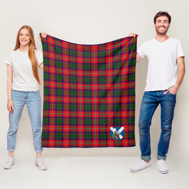 Couverture Polaire Scotts Belshes Tartan Plaid (En situation)