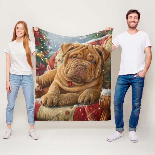 Couverture Polaire Shar Pei Chien Festif de Noël (En situation)
