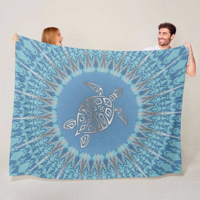 Couverture Polaire Silver Blue Sea Turtle And Mandala (En situation)
