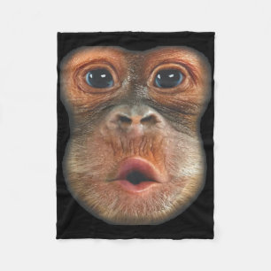Couverture Polaire Singe qui gonfle le visage avec la bouche