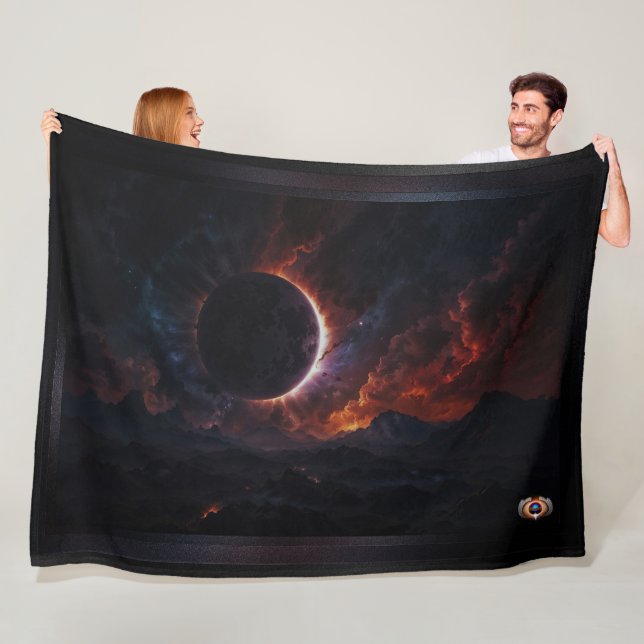 Couverture Polaire Solar Eclipse Chef-d'oeuvre cosmique Xzendor7 Art  (En situation)