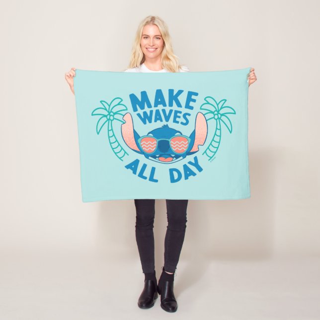 Couverture Polaire Stitch | Faire des vagues toute la journée (En situation)
