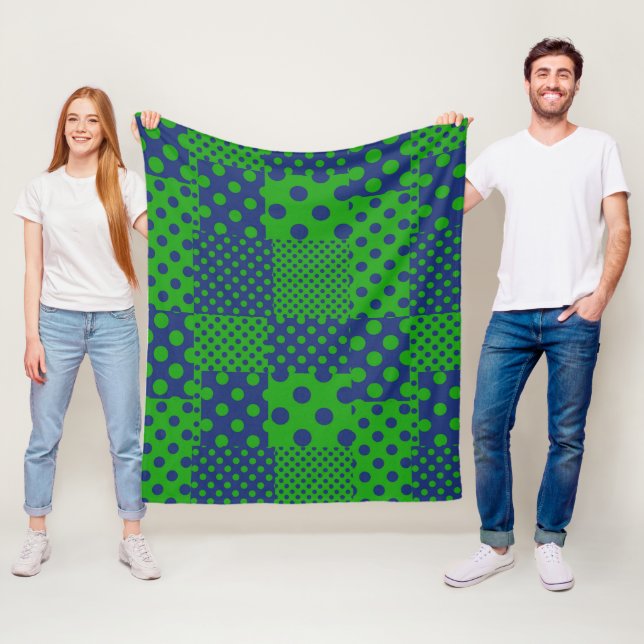 Couverture Polaire Taches à pois verts bleus Patchwork  (En situation)