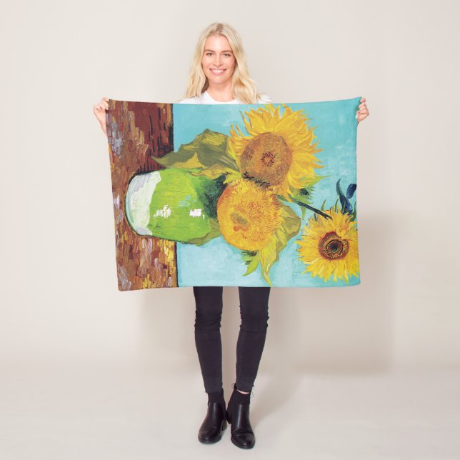 Couverture Polaire Trois tournesols, Van Gogh (En situation)