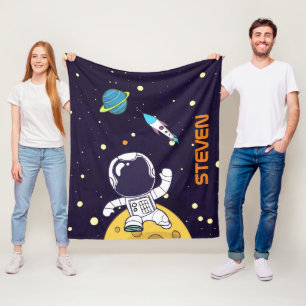 Couverture Polaire Un astronaute spatial flotte dans l'espace