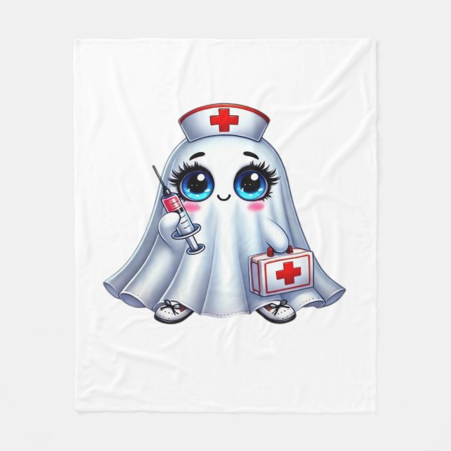 Couverture Polaire Un mignon fantôme d'Halloween en uniforme d'infirm (Devant)