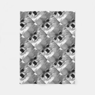 Couverture Polaire Un Pomeranian noir et blanc