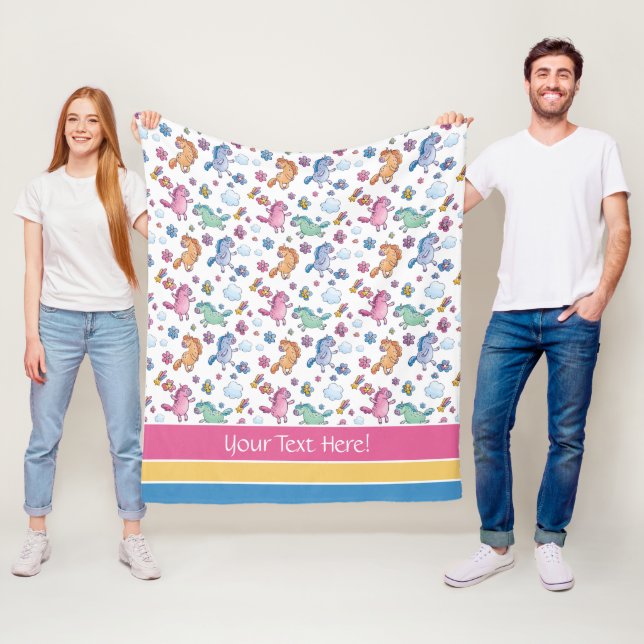 Couverture Polaire Unicornes lunaires et jolies fleurs brillantes (En situation)