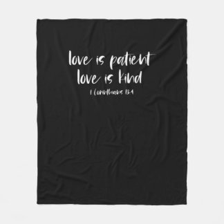Couverture Polaire Verset de la Bible chrétienne L'amour est patient 