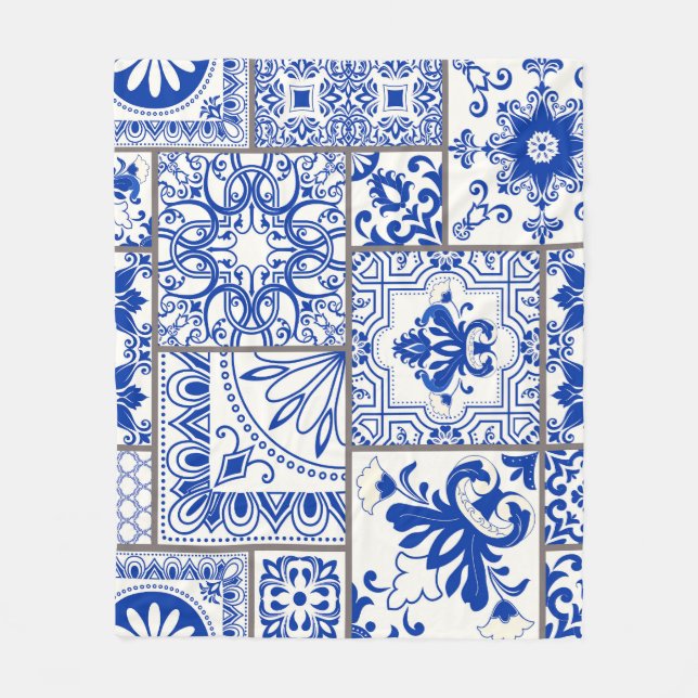 Couverture Polaire Victorian Majolica : Patchwork Tile Motif. (Devant)