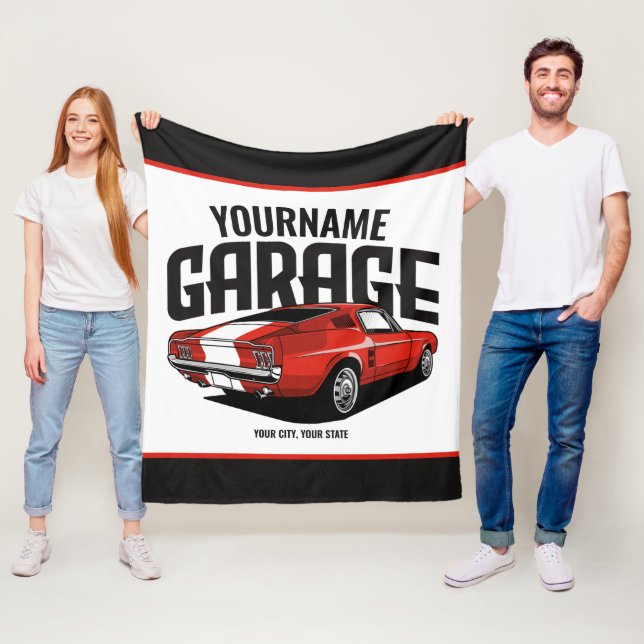 Couverture Polaire Voiture Muscle Personnalisée 1967 Garage Fastback  (En situation)