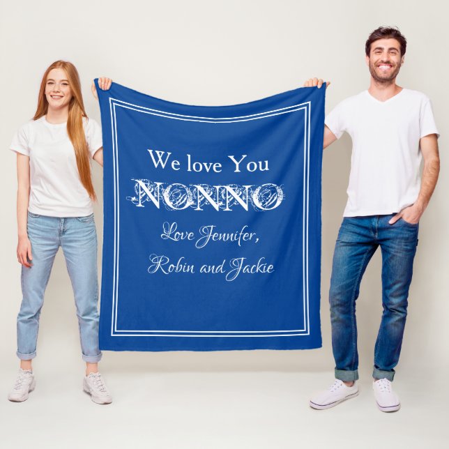 Couverture Polaire "We Love You NONNO" Personnalisé Bleu Et Blanc (En situation)