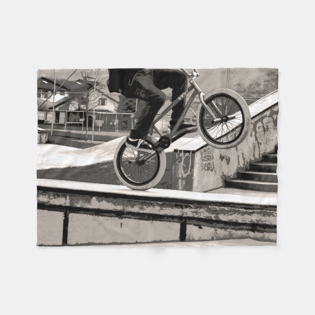 Couverture Polaire Wheelie Master - BMX Biker (Devant (Horizontal))
