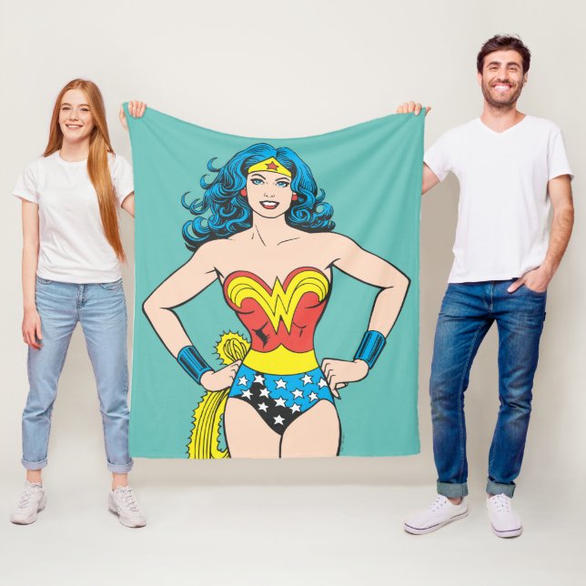 Couverture Polaire Wonder Woman tient sur les hanches (En situation)