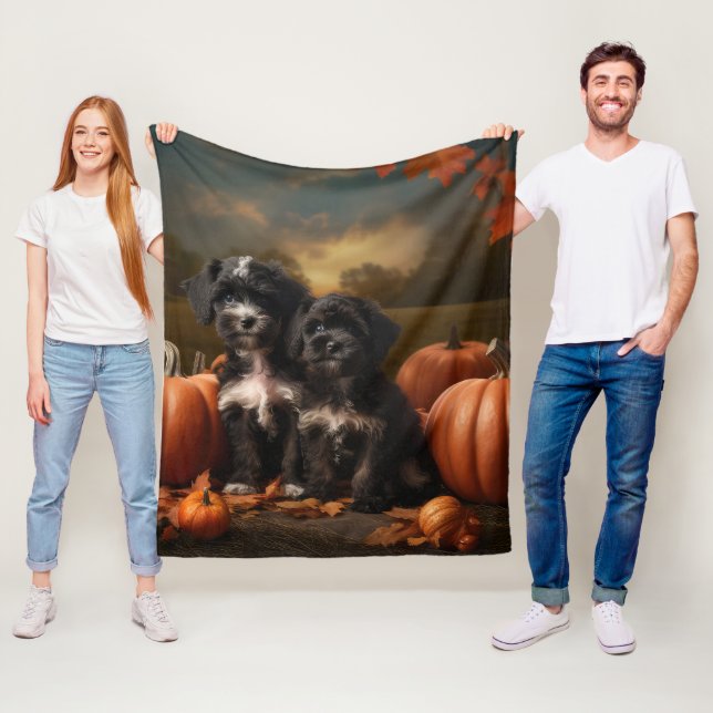 Couverture Polaire Yorkipoo Chiot Automne Citrouille délice (En situation)