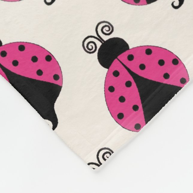Couverture rose d'ouatine de bébé de coccinelle (Coin)