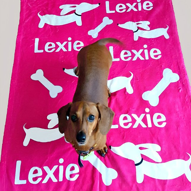 Couverture rose personnalisée pour chiens plus éco (Pink personalized wiener dog blanket)