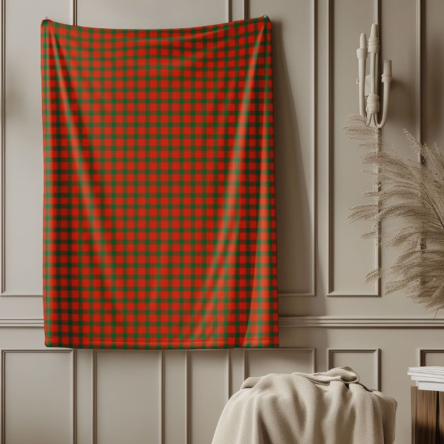 Couverture rouge vibre pour style Coeur de vacance (Vibrant Red Plaid Blanket for Holiday Hearth Style)