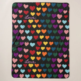 Couverture Sherpa Amour avec arc-en-ciel de cœurs