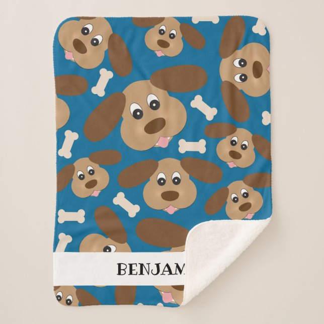 Couverture Sherpa Chien souriant mignon aux grosses oreilles personn (Devant)