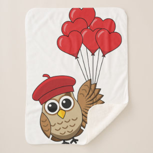 Couverture Sherpa Chouette mignonne volant avec des ballons de coeur